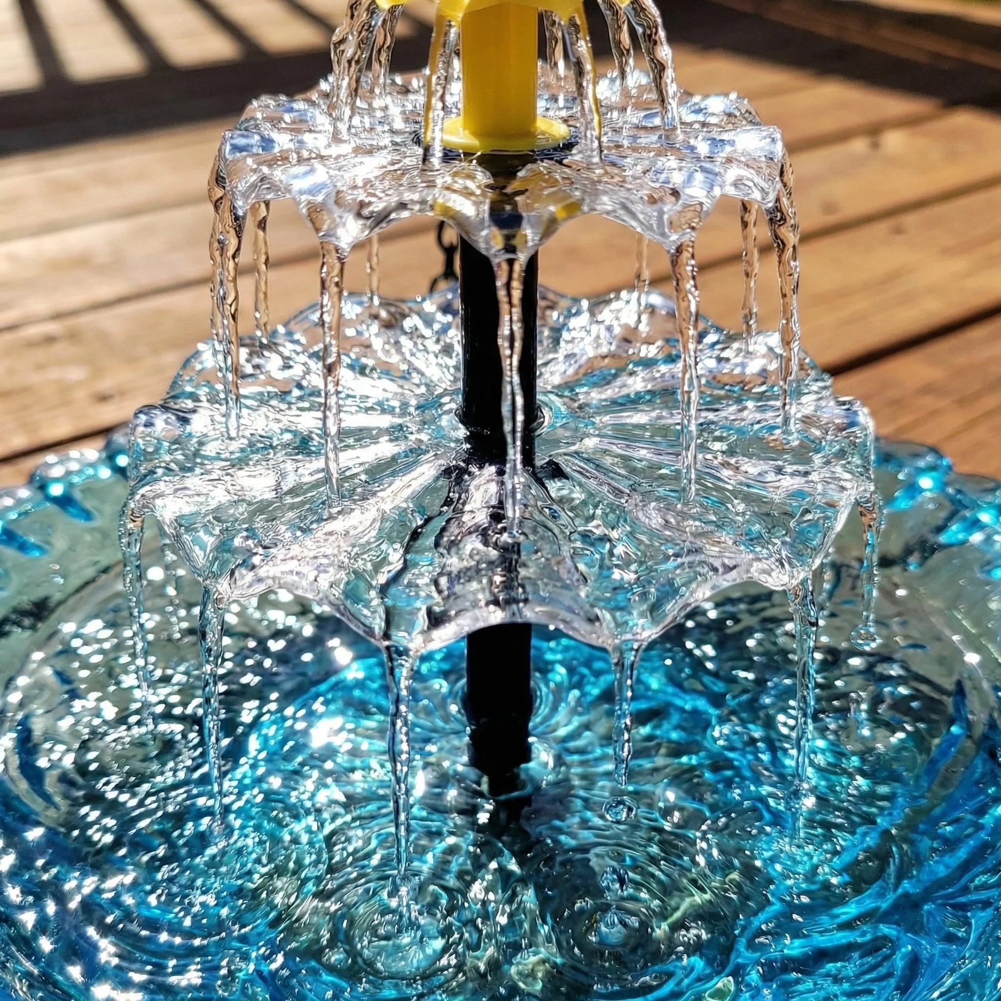 🔥🔥49% Off--Solar Cascade Hanging Bird Bath Fountain🎁Buy 2 Free Shipping