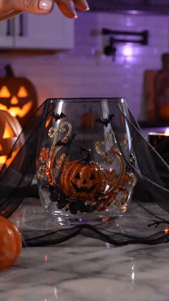 🎃👻 3D Halloween Glassware – Artisan Design, Luminous Glow, Perfect for Fall & Festive Sips